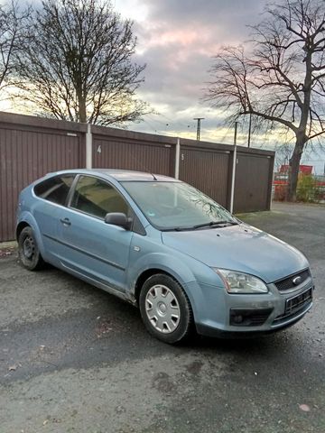 Ford Focus 1.6 Tüv 12/2024* mit AHK abnehm...