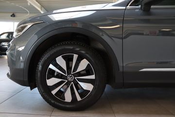 Volkswagen Tiguan - 5