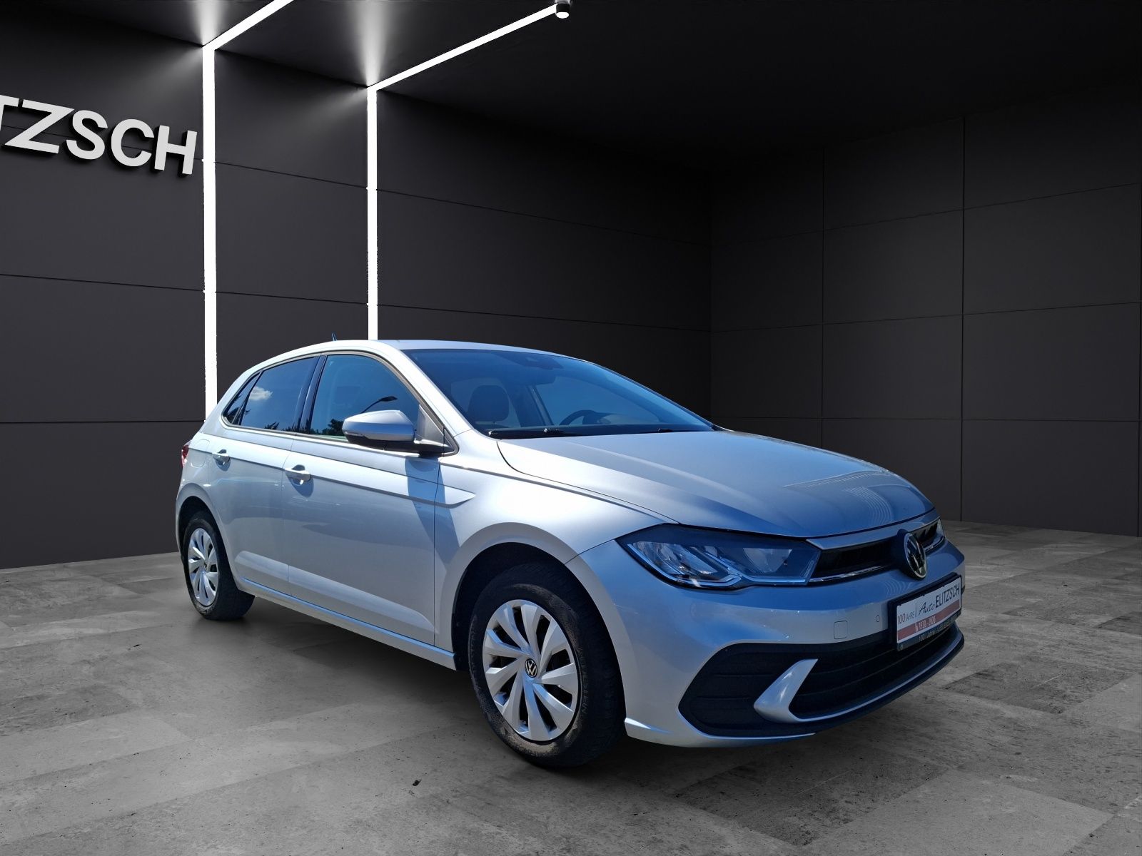 Fahrzeugabbildung Volkswagen Polo 1.0 Life LED AID APP GRA PDC SHZ