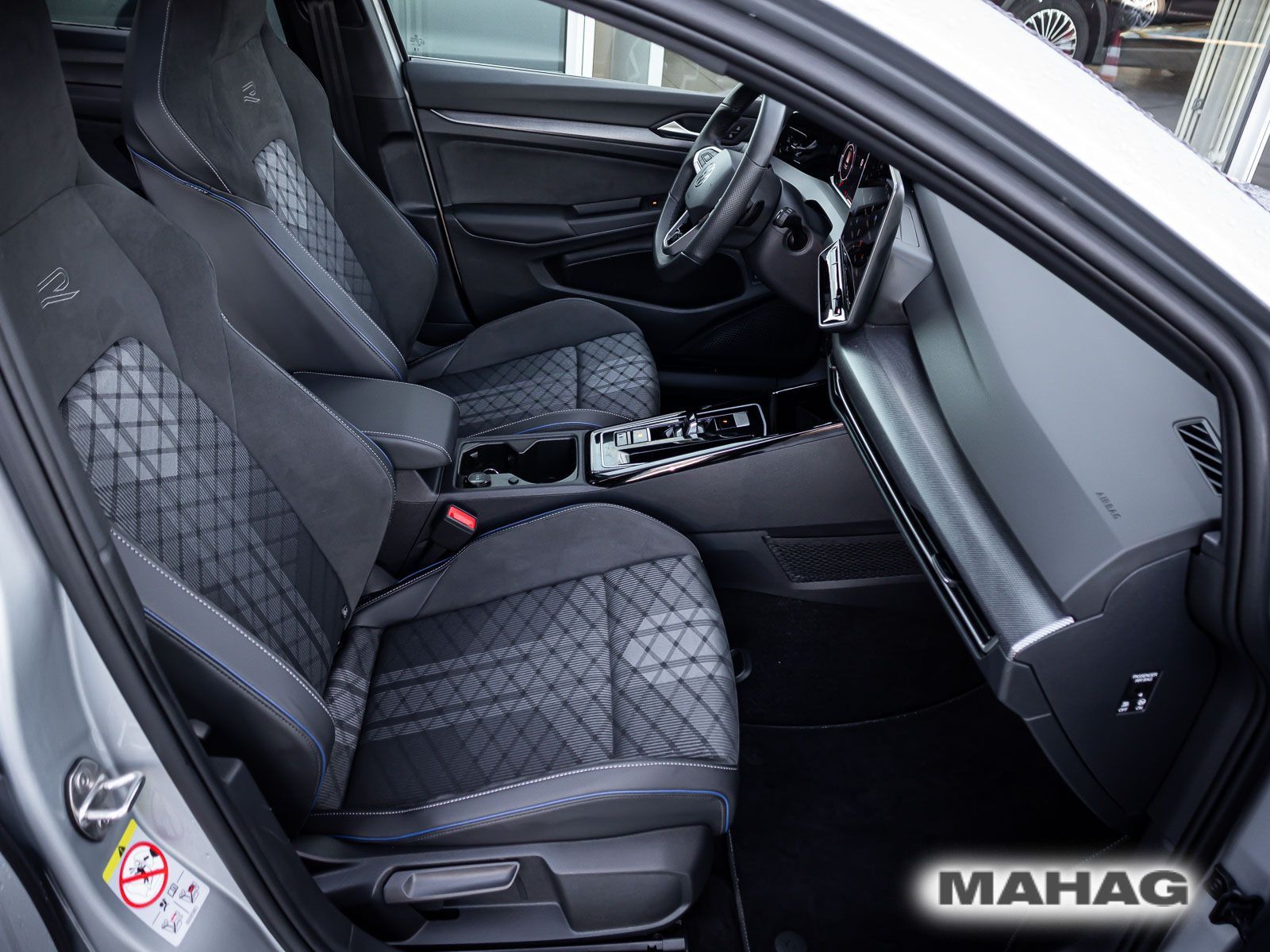 Volkswagen Golf - Bild 12