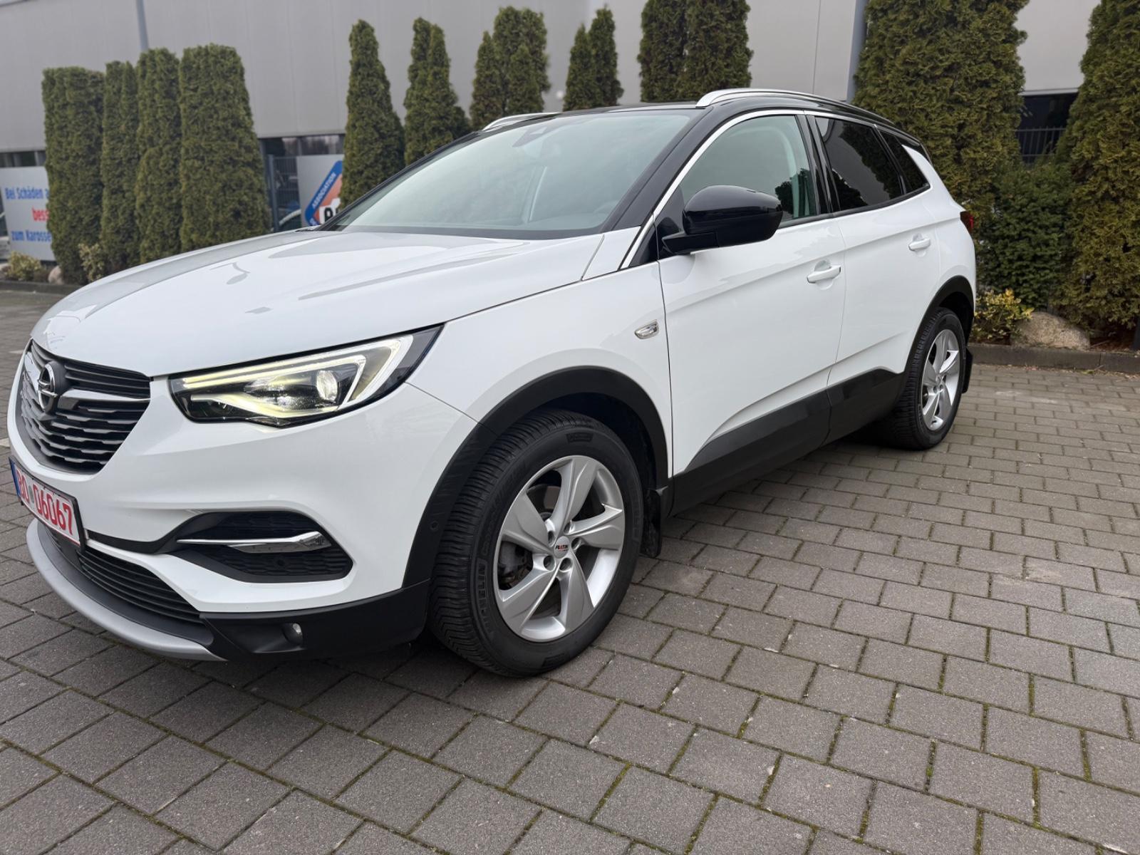 Opel Grandland X Ultimate 1,5 D 70,000 KM Voll Auss