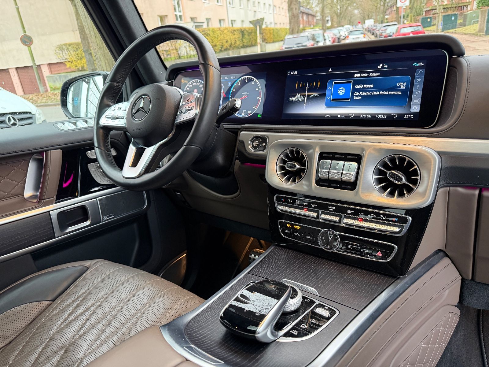 Fahrzeugabbildung Mercedes-Benz G 500 AMG*EXCLUSIVE*SDACH*MULTIBEAM*360KAM*ACC