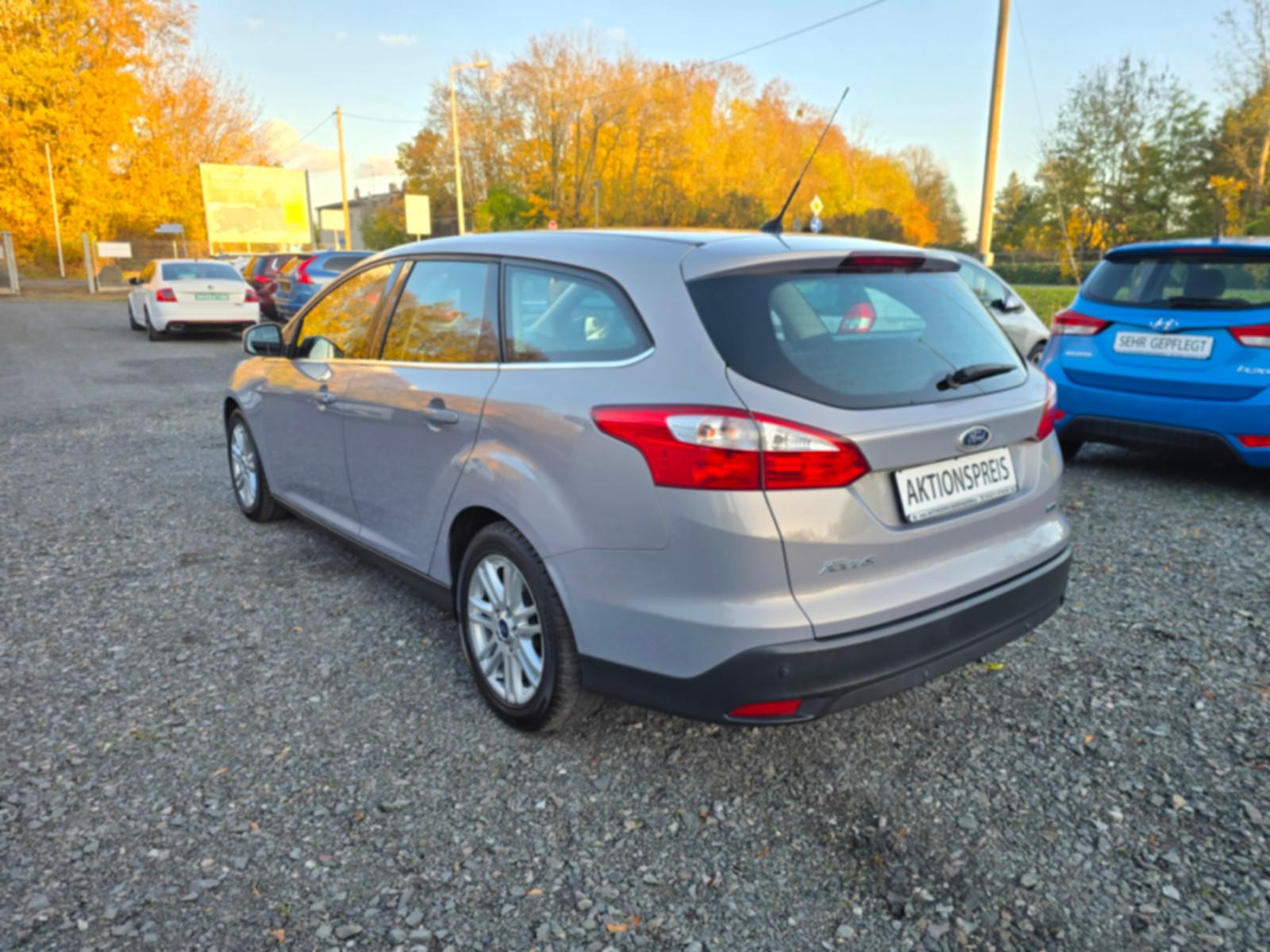 Ford Focus 2012 — photo 14