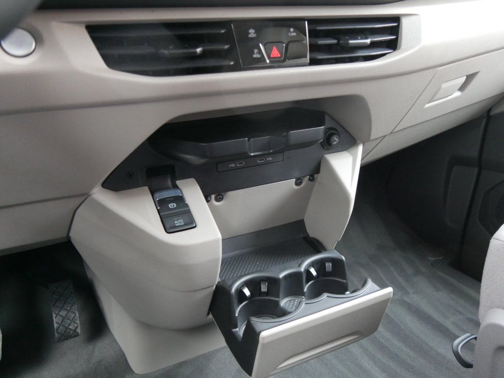 Fahrzeugabbildung Volkswagen T7 California Beach 2.0 TDI DSG AHK