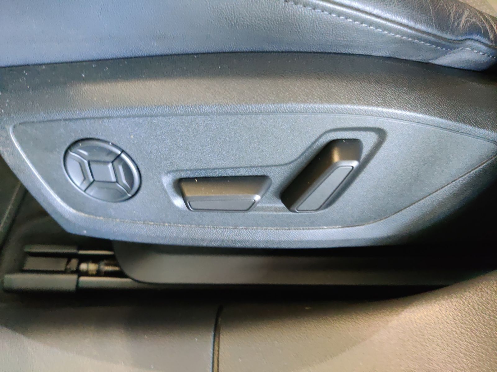 Audi S6 - Bild 21