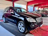 Mercedes-Benz ML 350CDI 4Matic Sportpaket Airmatic BiXenon 20" - Mercedes-Benz Geländewagen aus dem Jahr 2010