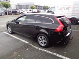 Volvo V60 Kombi 2.0 D4 Summum 1.HD*VOLLAUSSTATTUNG* - gebrauchte Volvo V60 aus dem Jahr 2017