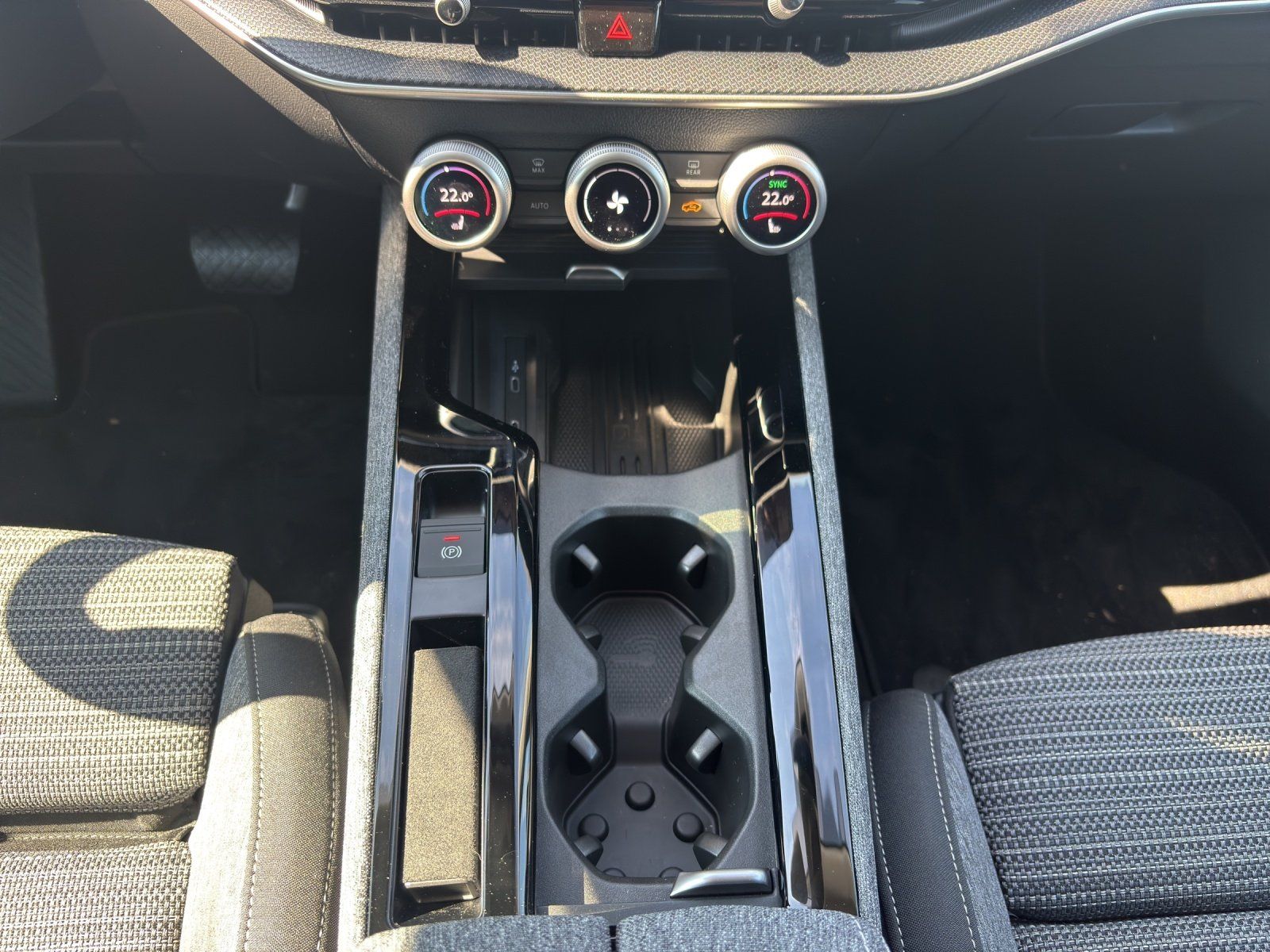 Fahrzeugabbildung SKODA Superb Combi Selection 1,5 TSI iV 150 kW DSG