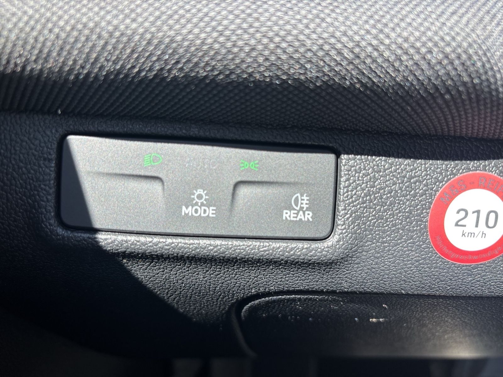 T-Roc Life 1.5 eTSI, Energy, ACC, RearView, App