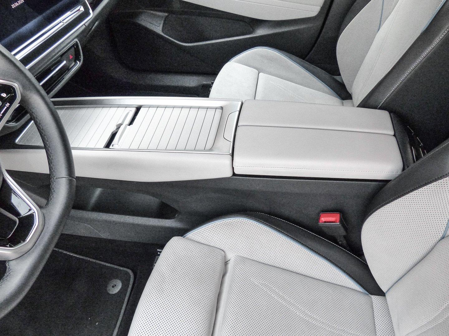Volkswagen ID.7 Pro SITZKLIMA HEAD-UP 360-KAMERA MATRIX LHZ