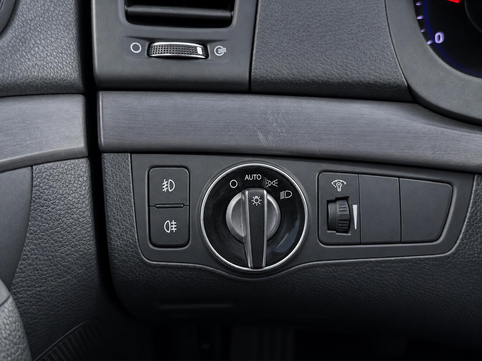 Hyundai i40 2013 — photo 19
