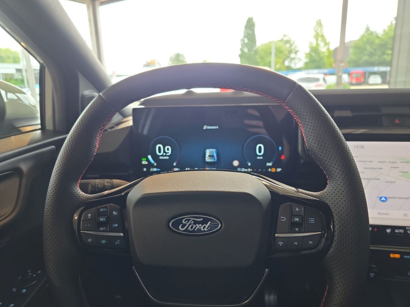 Fahrzeugabbildung Ford Puma ST-Line X Ganzjahresreifen AHK-abnehmbar Ad