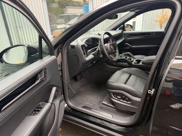 Porsche Cayenne - 7