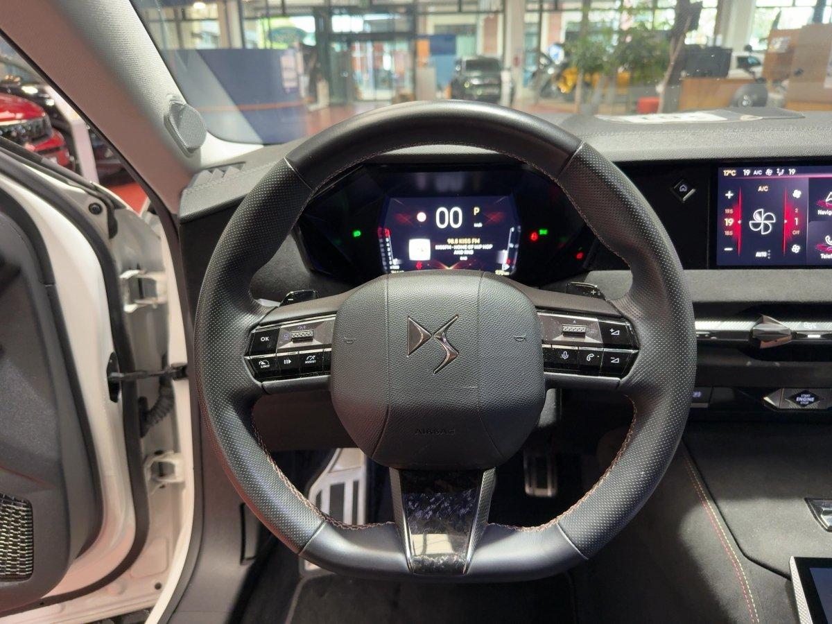 DS Automobiles DS 4 Rückfahrkamera + SHZ + Sitzbelüftung uvm.