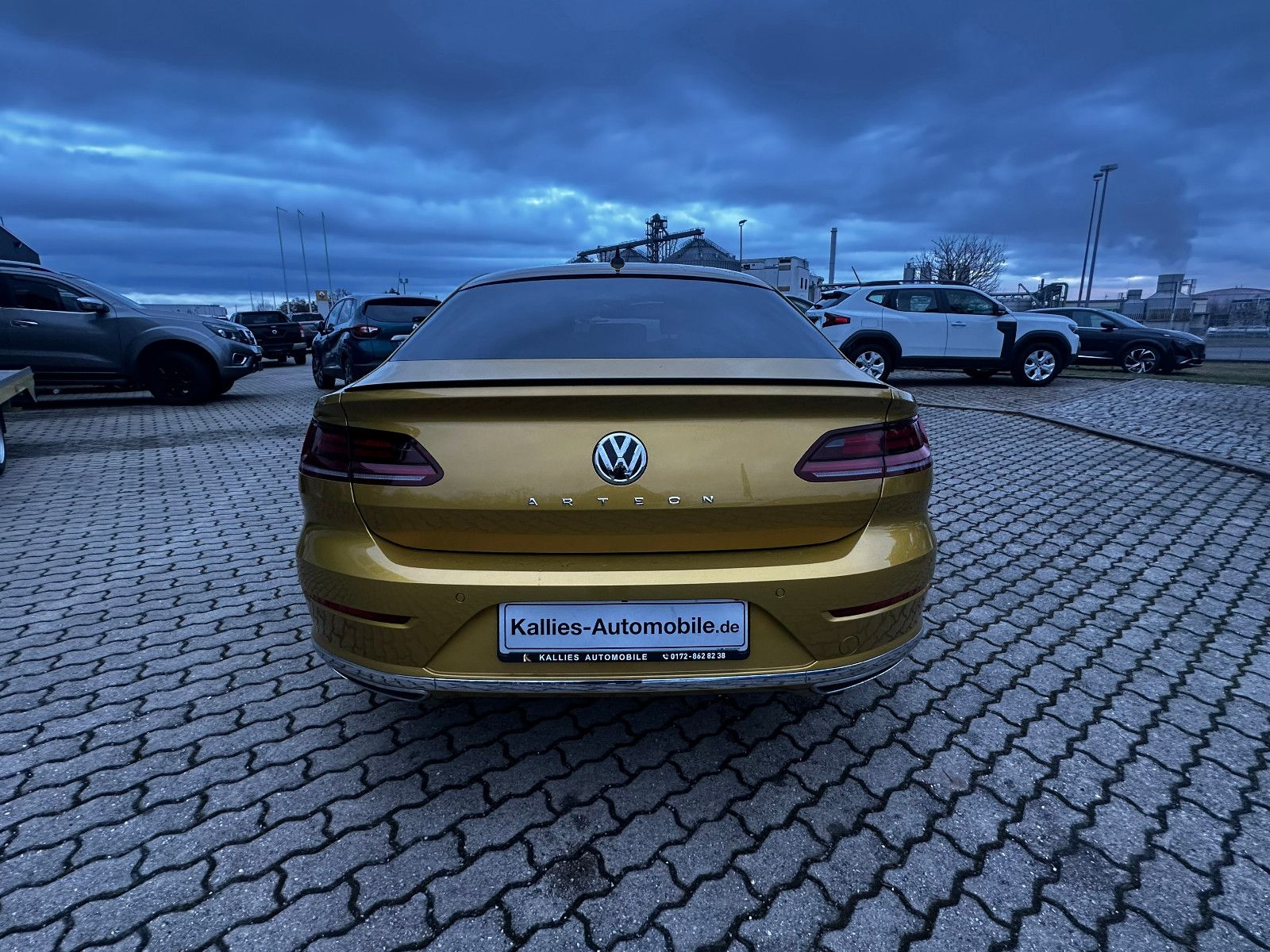Fahrzeugabbildung Volkswagen Arteon R-Line