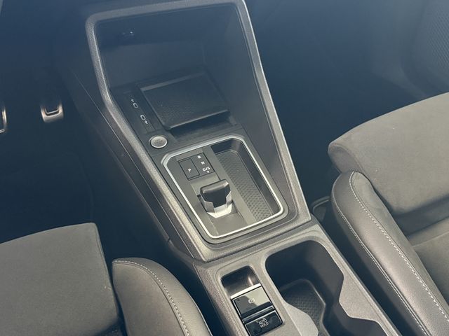 Volkswagen Caddy Maxi eHYBRID DSG STYLE ACC KAM 7SITZ AHK