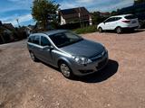 Opel Astra Kombi - Opel Astra aus 2007 mit Diesel-Antrieb