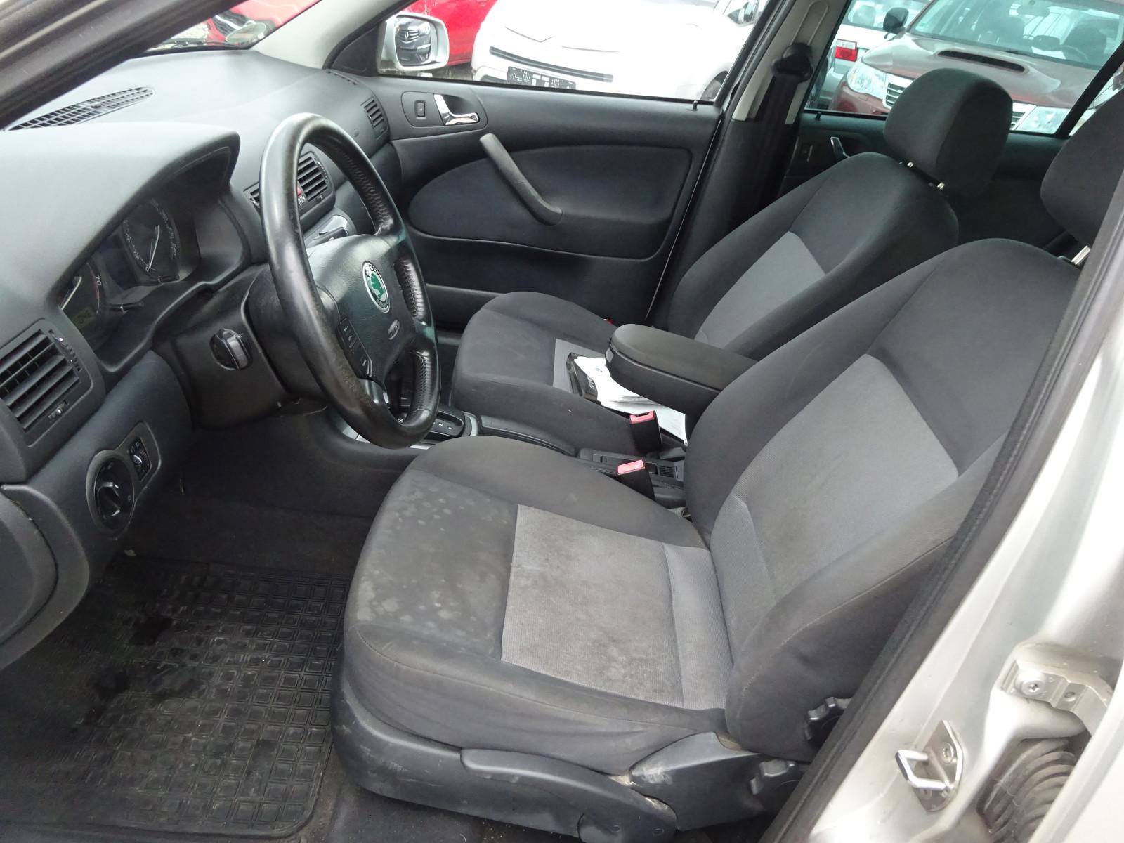 Skoda Octavia 2004 — photo 7