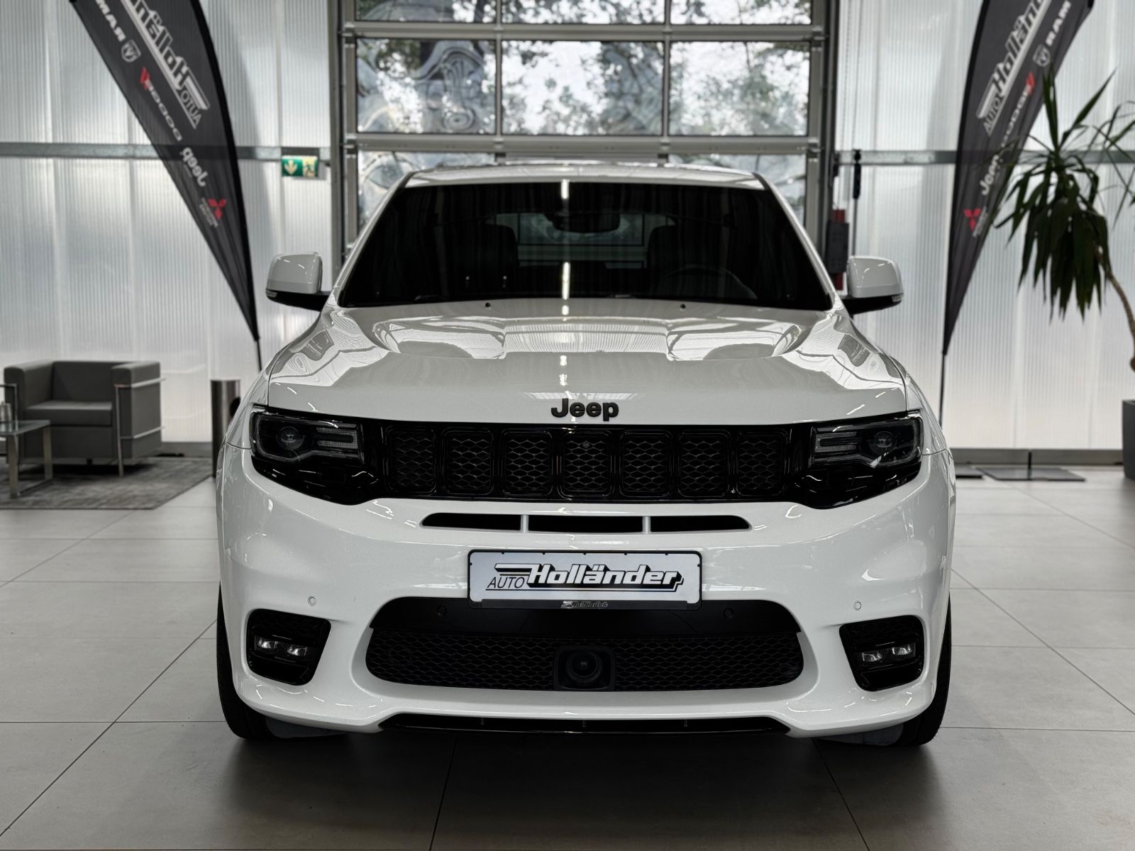 Fahrzeugabbildung Jeep Grand Cherokee 6.4 V8 HEMI SRT   "LPG-Gasanlage"
