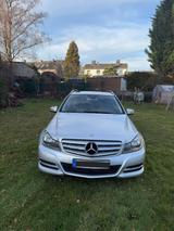 Mercedes-Benz C 250 T BlueEFFICIENCY AVANTG. Aut. AVANTGARDE - Mercedes-Benz C 250 in Essen