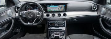 Fahrzeugabbildung Mercedes-Benz E220d T-Modell AMG-LINE BURM.|SOFTCL|360°|AMBIEN