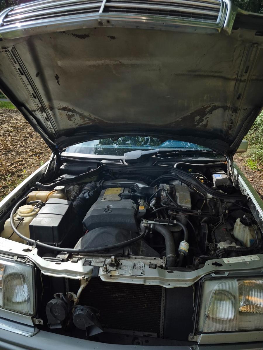 Mercedes-Benz E 220 W124 S124 Automatik LPG
