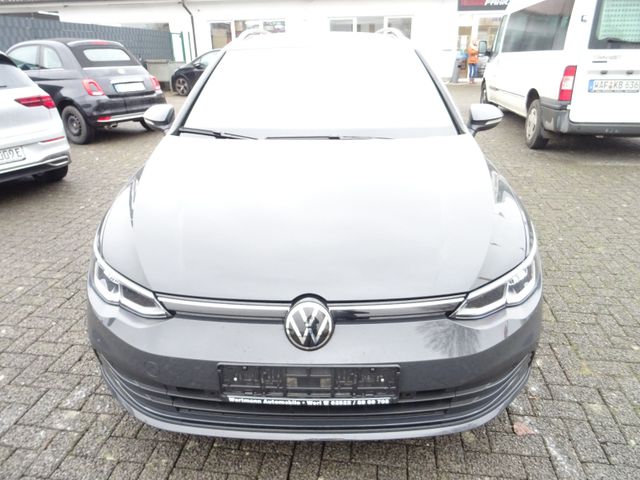 Volkswagen Golf VIII Variant Life 1.5 LED Navi PDC