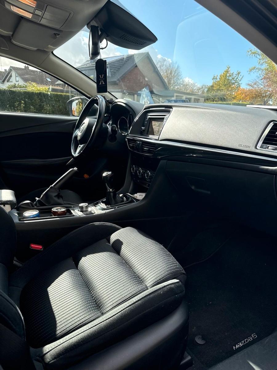 Mazda 2 2015 — photo 10