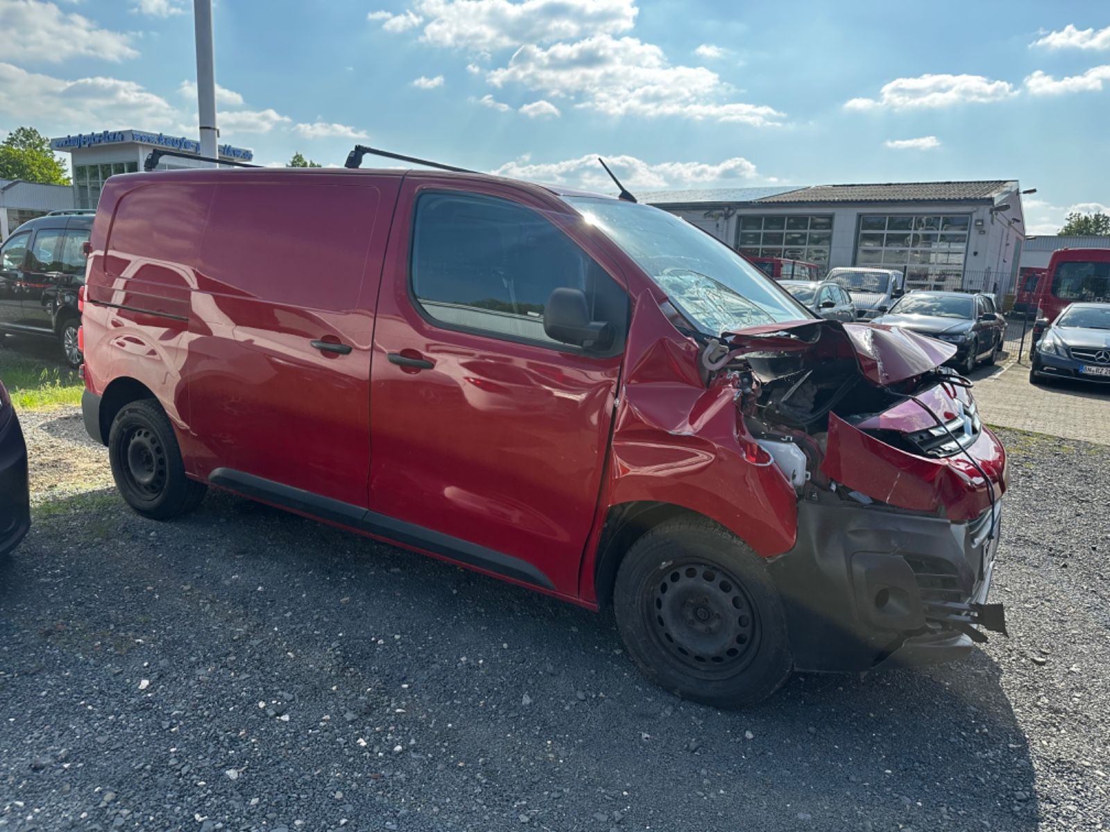 Fahrzeugabbildung Citroën Jumpy Kasten Business Klima Navi Motorl läuft