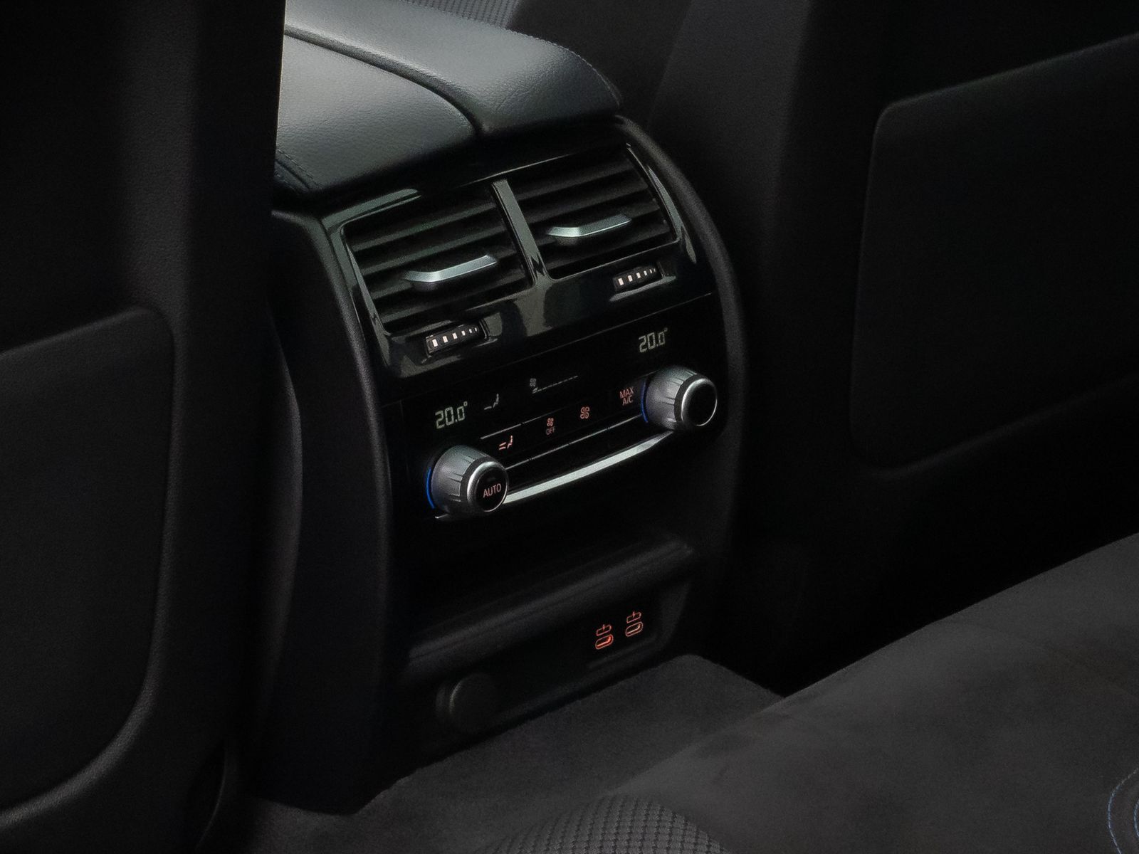 Fahrzeugabbildung BMW 530d M Sport Panorama Kamera Laser HUD DAB H/K