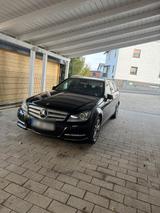 Mercedes-Benz Mercedes 220d Avantgarde - Mercedes-Benz 220 aus 2011