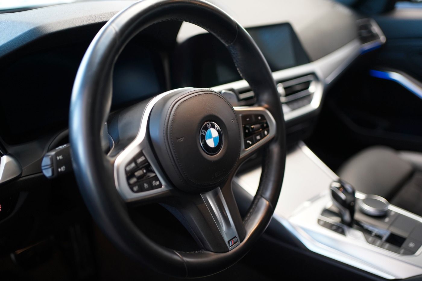 Fahrzeugabbildung BMW 320i M Sport +Laserlicht+DrivingAssistant+HeadUp