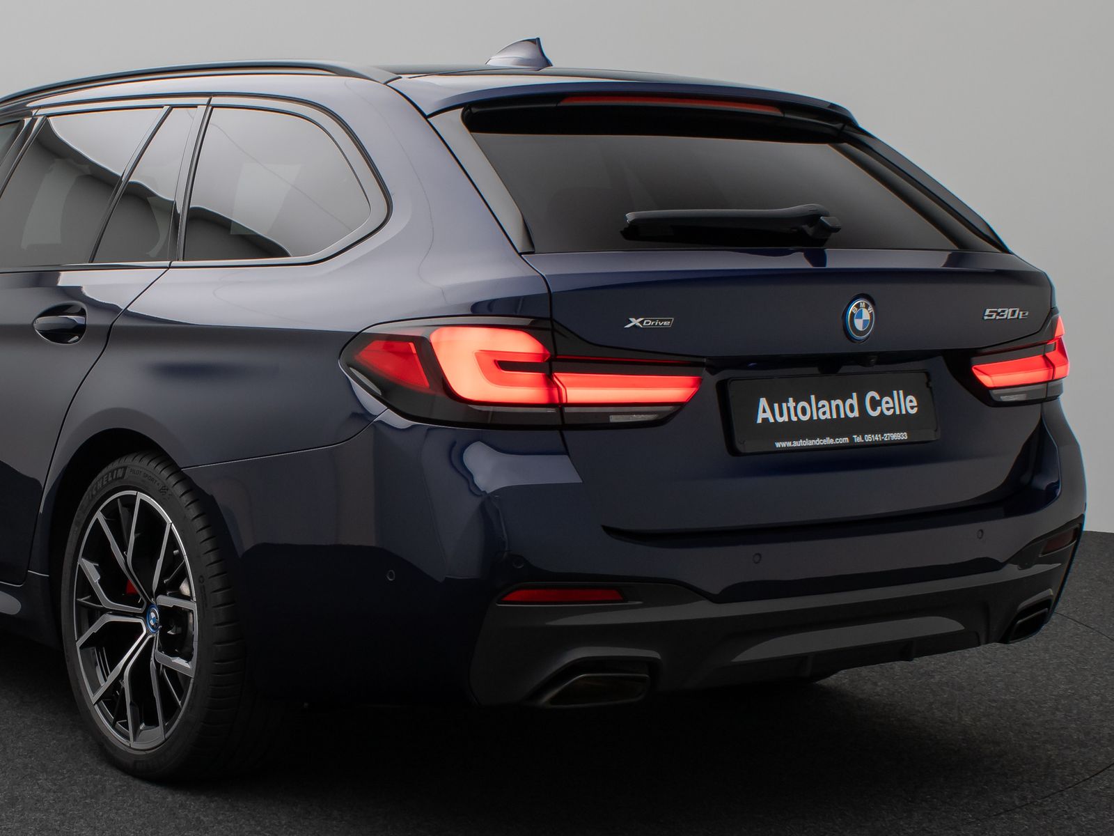 Fahrzeugabbildung BMW 530e xD M Sport Panorama 360°Laser HUD DAB H/K