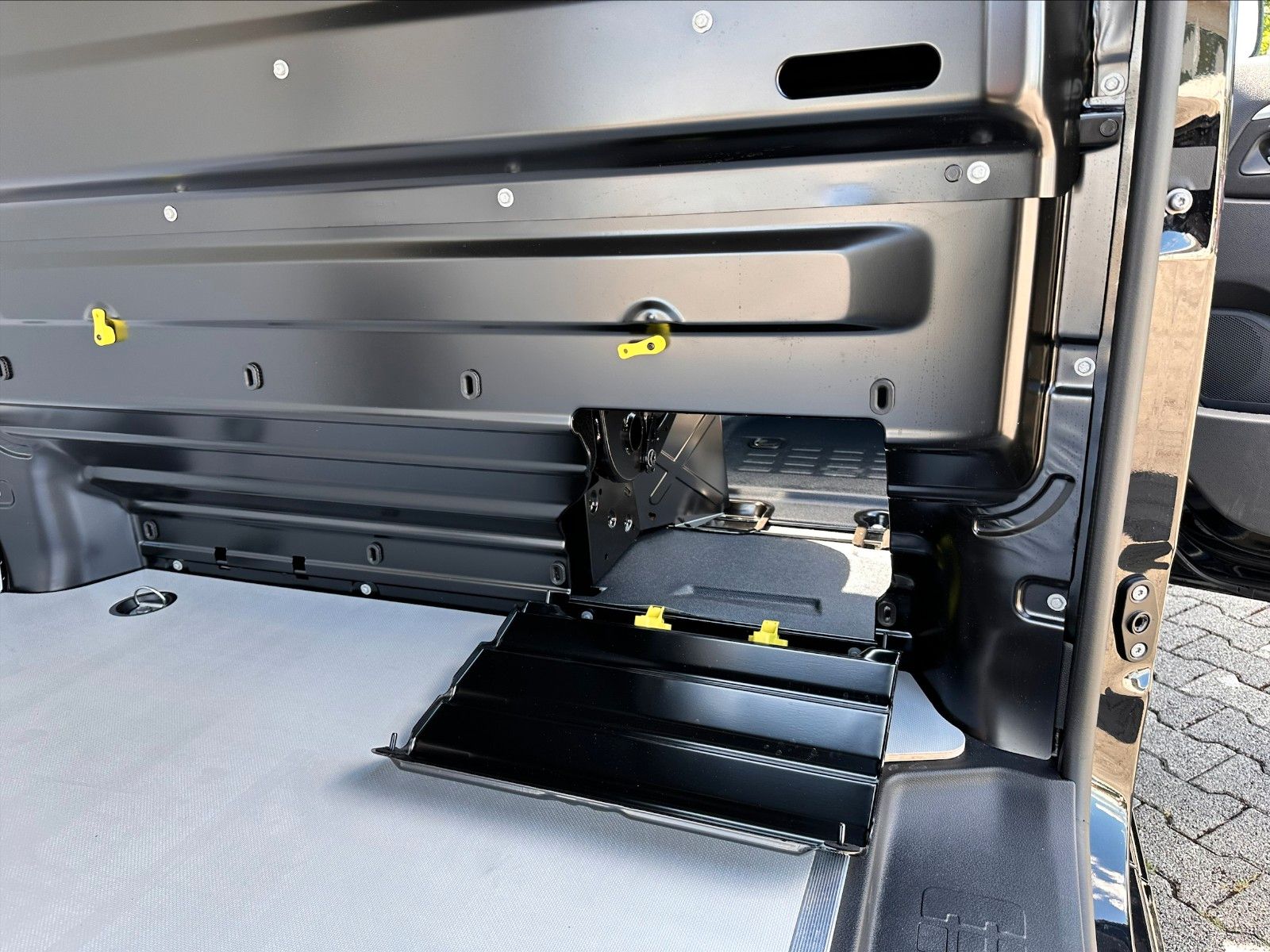 Fahrzeugabbildung Citroën e-Jumpy Kasten Standard 75KWh Navi Sítzhzg