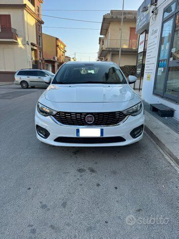 Fiat Tipo Berlina 1.6 120 cv LOUNGE ALCANTARA 20