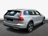 Volvo V60 Cross Country B4 D AWD Plus - silberne Volvo V60 Cross Country