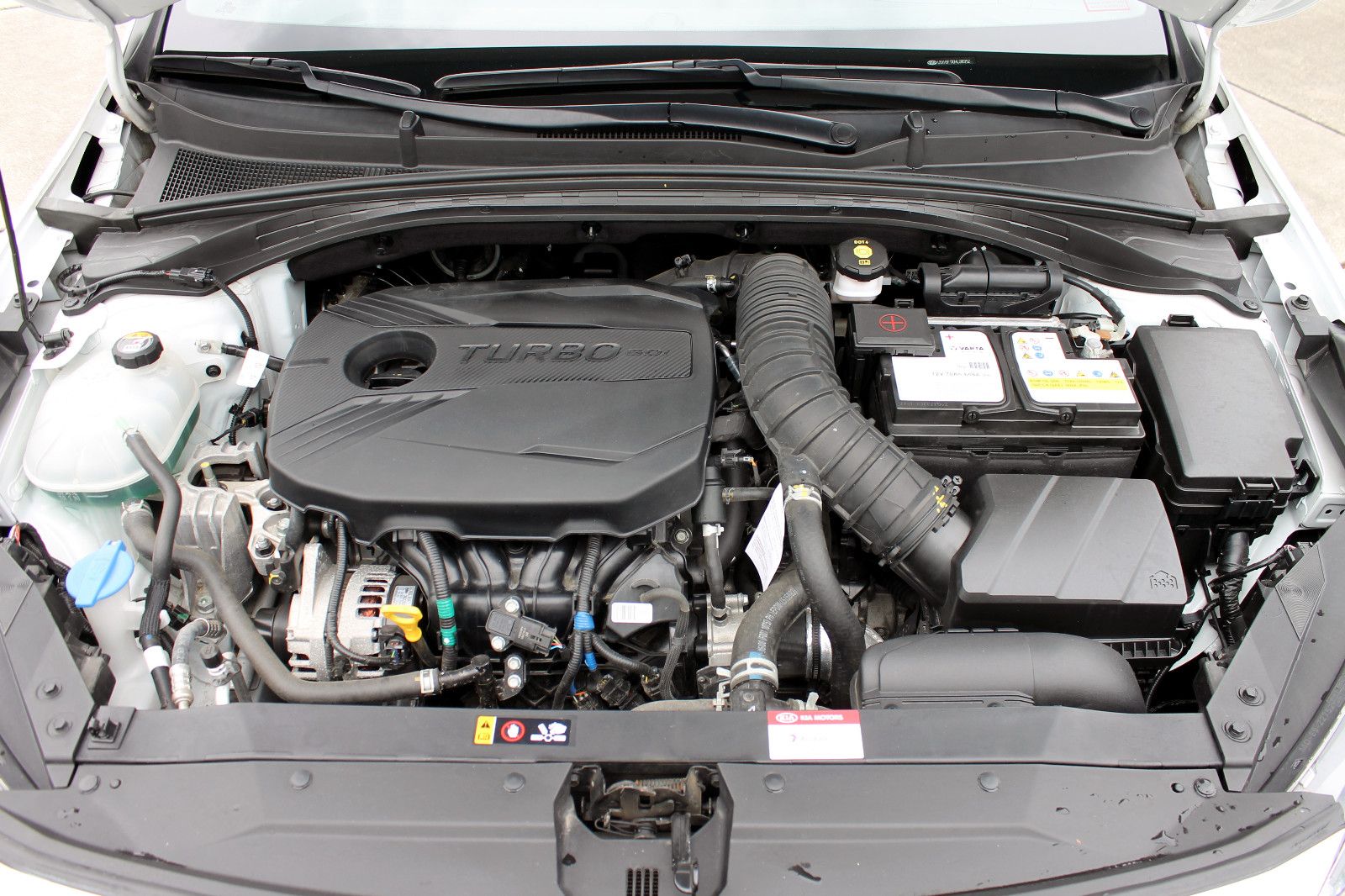 Fahrzeugabbildung Kia XCeed 1.6 TGDI Xdition DCT ACC NAV PDC KAM SAD