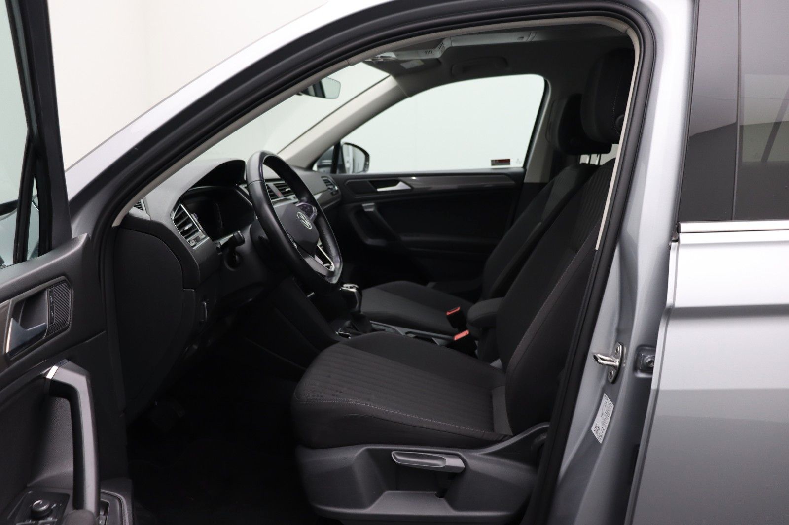 Fahrzeugabbildung Volkswagen Tiguan Allspace Life DSG ACC AHK 7Sitze LED