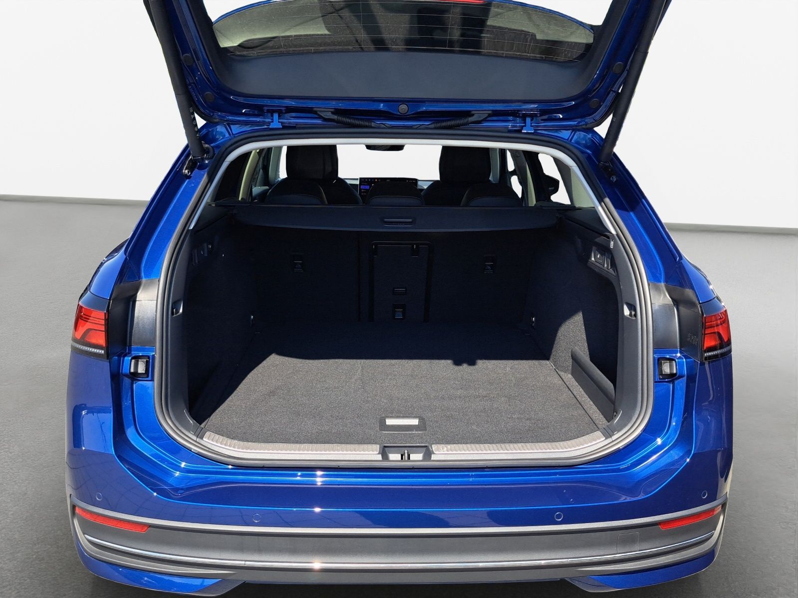 Volkswagen Passat Variant - Bild 14
