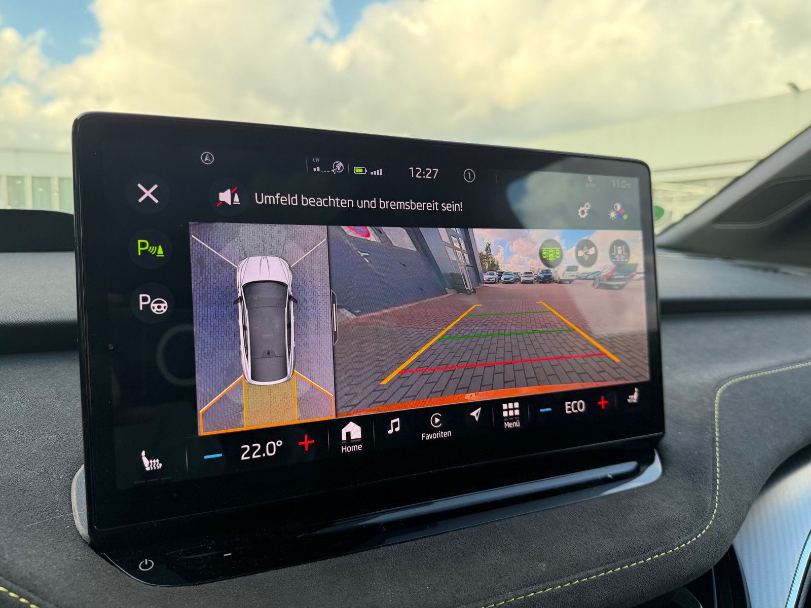 Fahrzeugabbildung SKODA Enyaq RS*ACC*SZHZNG*NAVI*360°*CARPLAY*AMBIENTE*