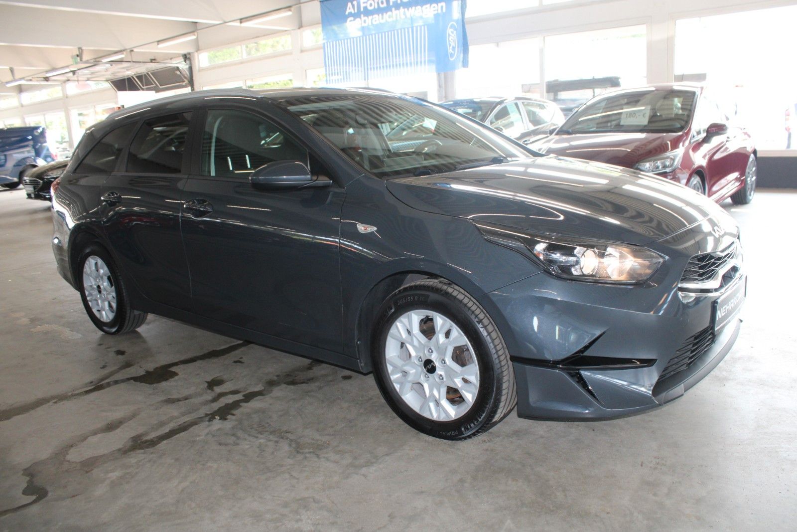 Fahrzeugabbildung Kia cee'd SW 1,5T Prestige Aut. SHZ LHZ ACC CAM uvm.