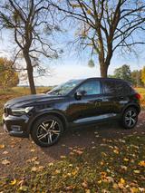Volvo XC40 D4 AWD R Design StandHz DAB+ Allrad - Volvo XC40 Diesel Gebrauchtwagen