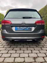 Volkswagen Golf VII Variant *R-Line*DSG *Massage*AHK* - VW Golf Gebrauchtwagen in Lübeck