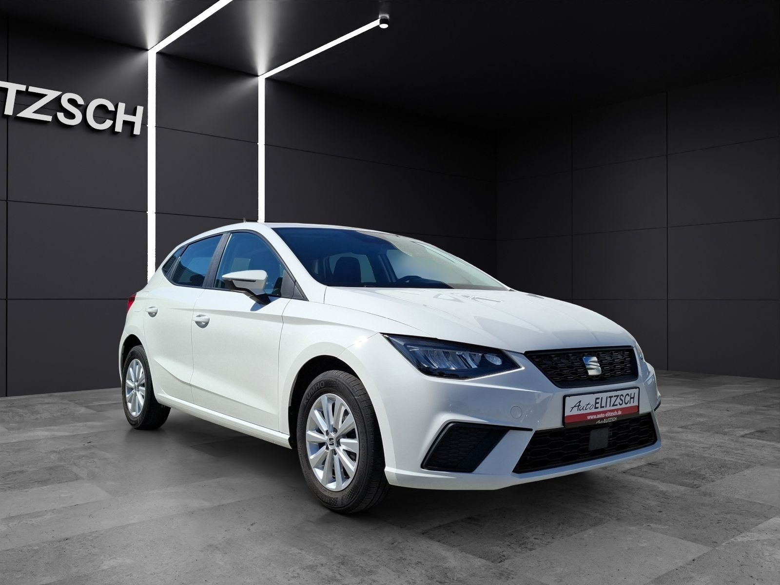 Fahrzeugabbildung SEAT Ibiza TSI Style LED AID GRA PDC SH LM