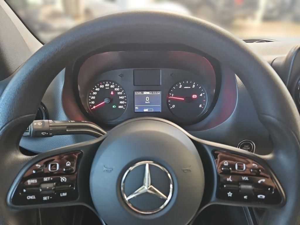 Fahrzeugabbildung Mercedes-Benz Sprinter 317 Kasten L2H2 SHZ 360° Navi Schwings.