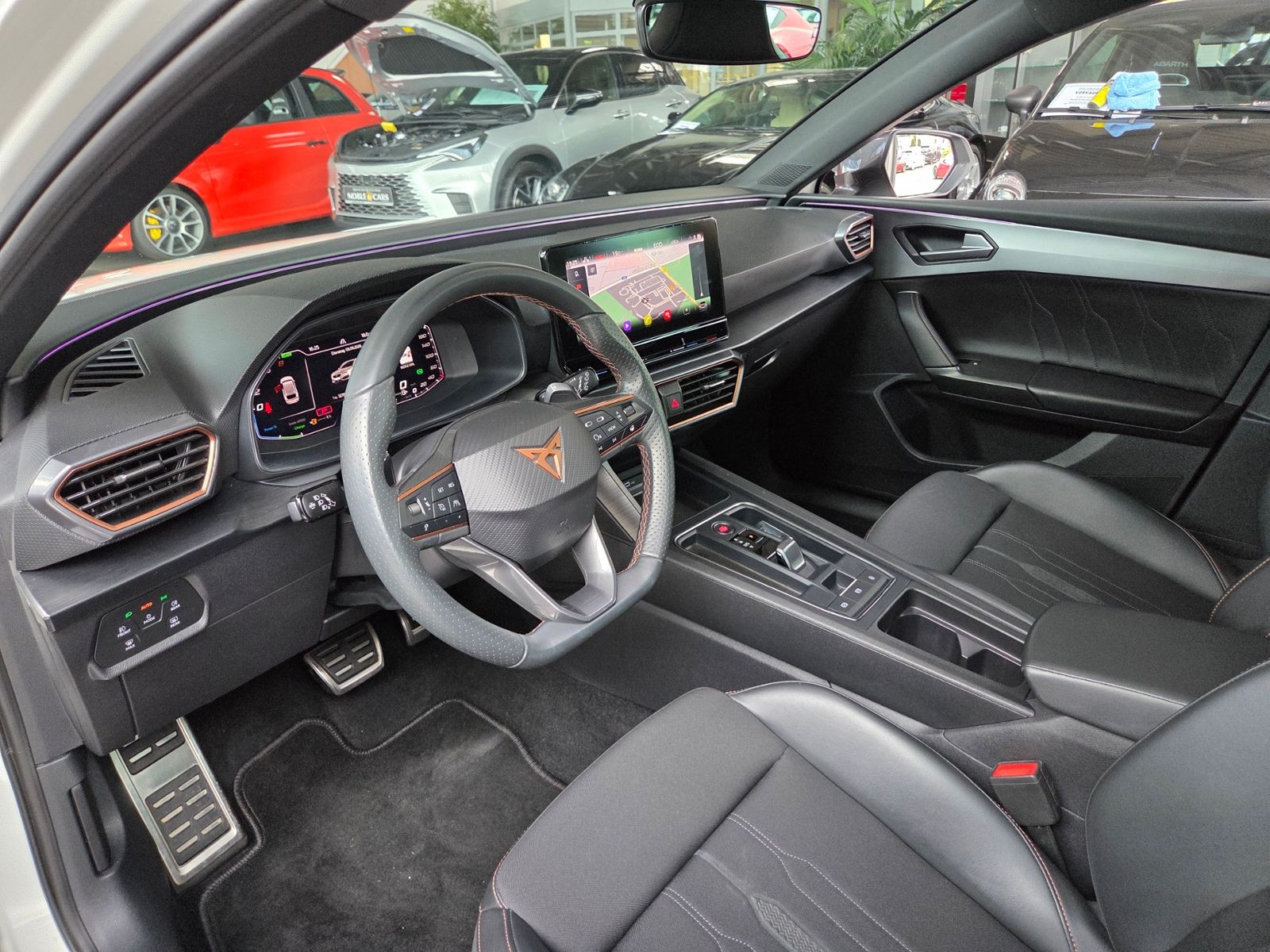 Fahrzeugabbildung CUPRA Leon Sportstourer VZ 1.4 e-Hybrid SHZ LED NAVI
