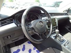 Fahrzeugabbildung Volkswagen Passat Variant ACC*KAMERA*SCHECKHEFT*NAVI