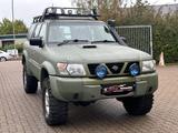 Nissan Patrol 3.0D RECHTSLENKER - aus 2000: Geländewagen