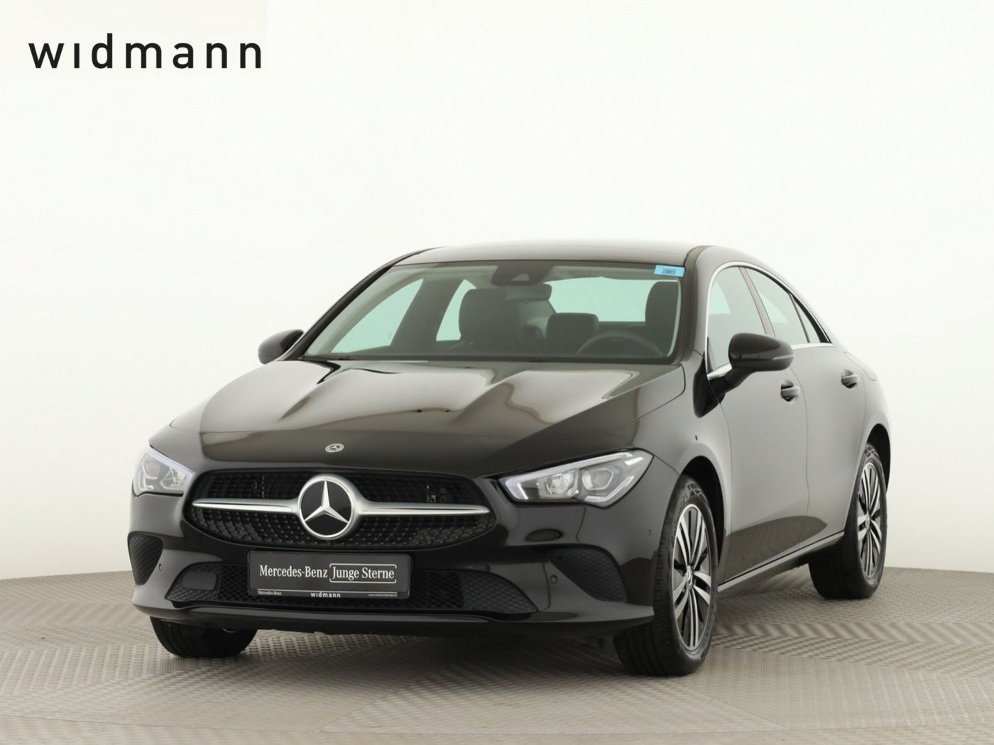 Mercedes-Benz CLA 250 e Panorama LED Park-Paket Business Navi