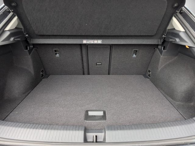 T-Roc 1.0 TSI STYLE NAVI.+ACC+PDC+SIHZ+LM-FELGEN
